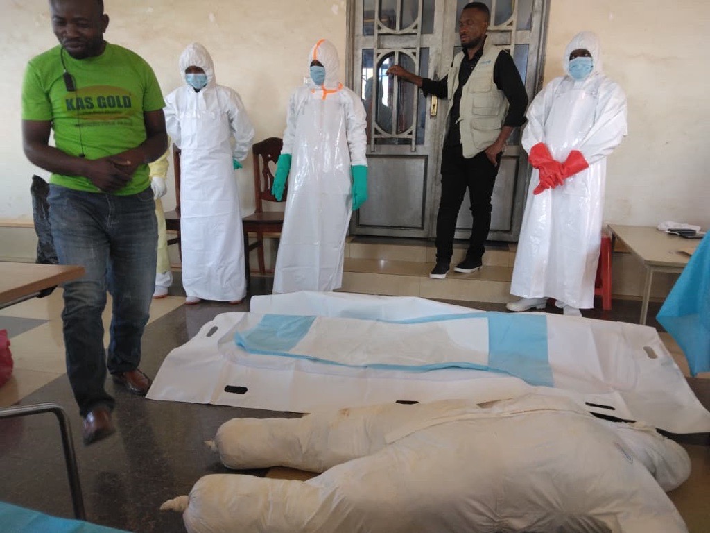 Anglican leaders training in safe and dignified burial procedures